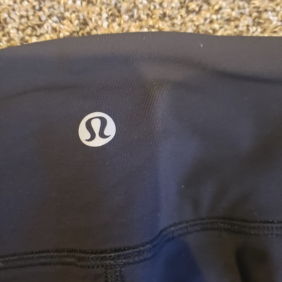 Lululemon leggings with mesh - Picture 4 of 11